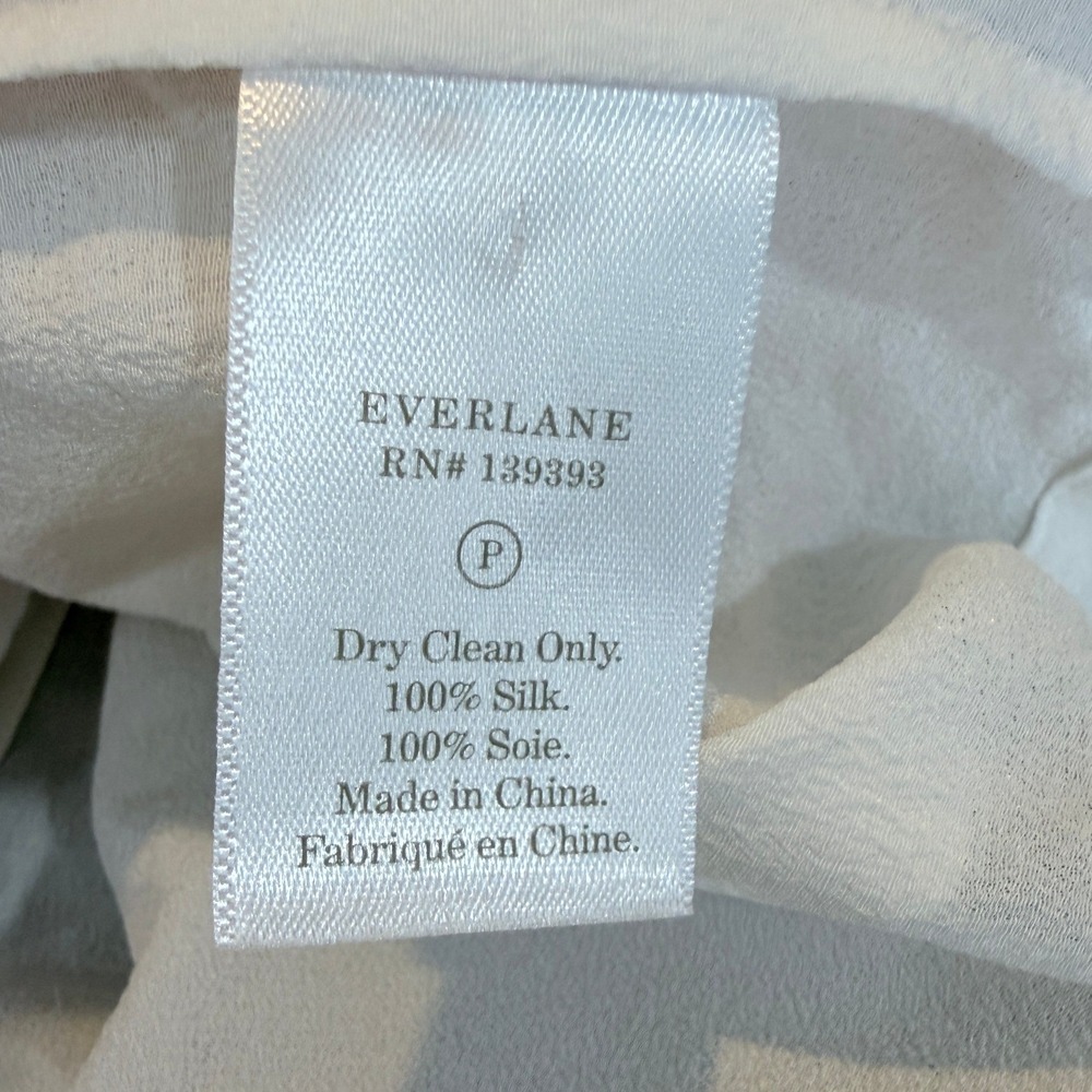 Everlane 100% Silk Sleeveless Button Back Pocket Top White 6 - Picture 4 of 9